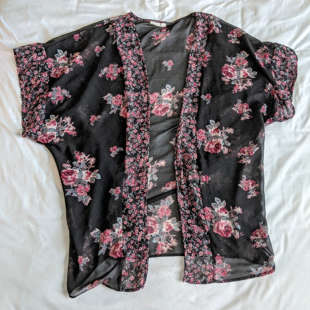 | Floral Kimono |